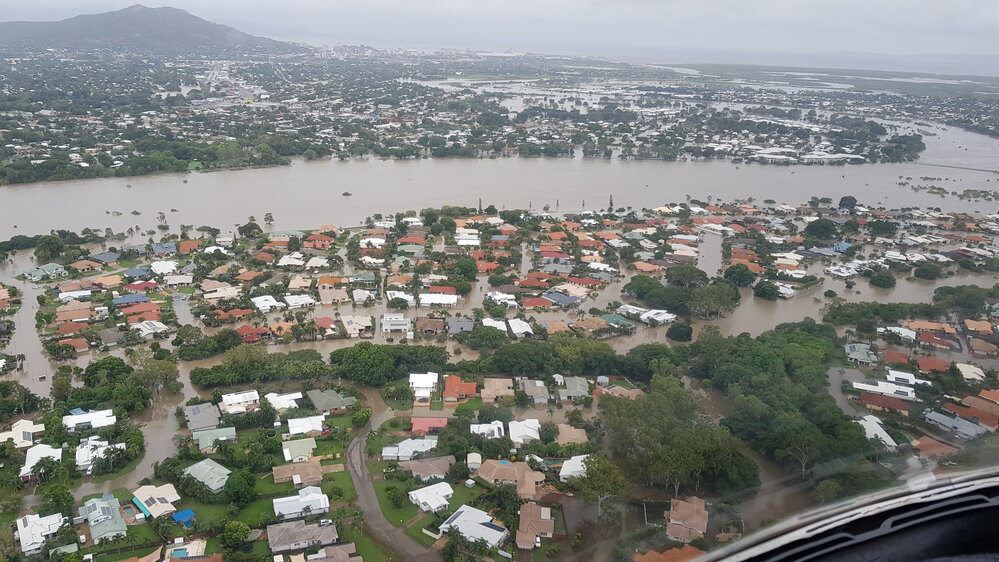 Annandale, Murray Sports Complex, Bowen Road Bridge, River Park Drive, aerial photograph during floods, 2019. 