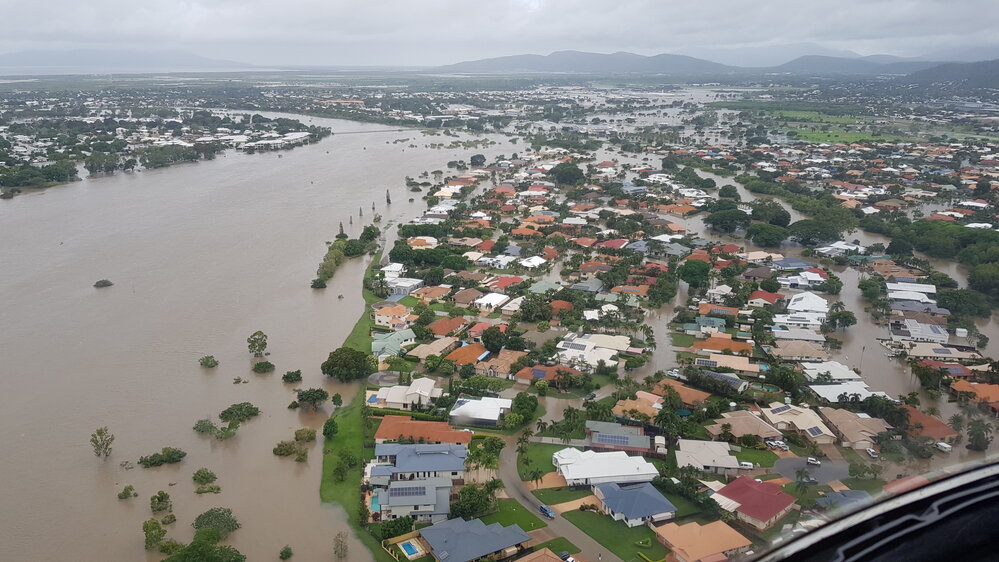 Bowen Road Bridge, Manersley Place, River Park Drive, Townsville Basketball Stadium, aerial photograph during floods, 2019.