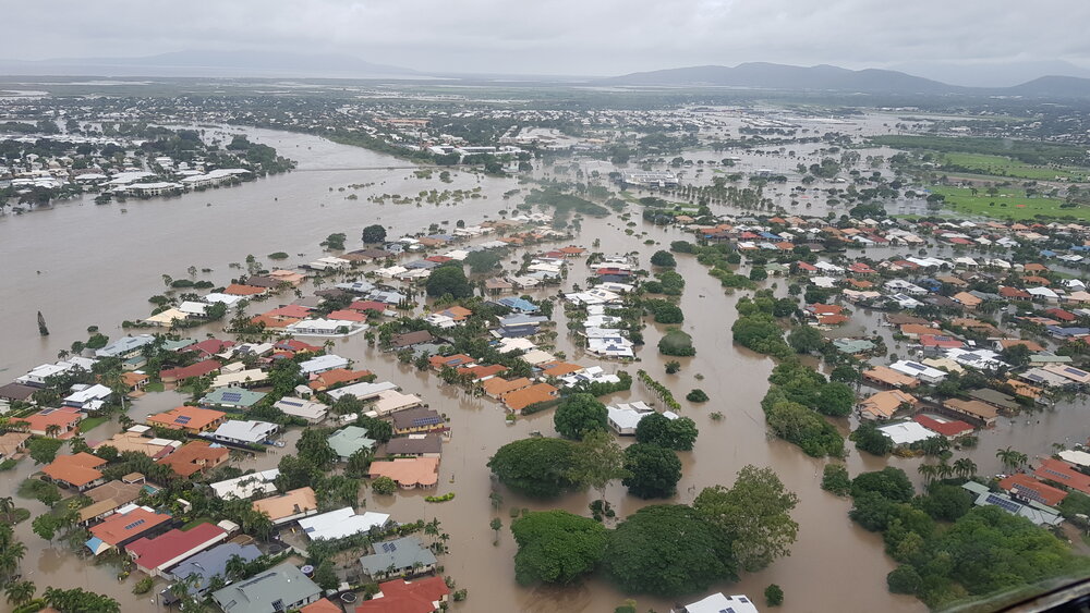 Bowen Road Bridge, Manersley Place, River Park Drive, Townsville Basketball Stadium, aerial photograph during floods, 2019.