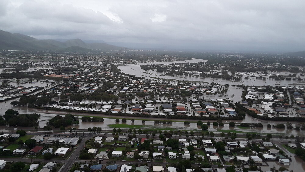 Oonoonba Road, Lakeside Drive Intersection, aerial photograph during floods, 2019. 