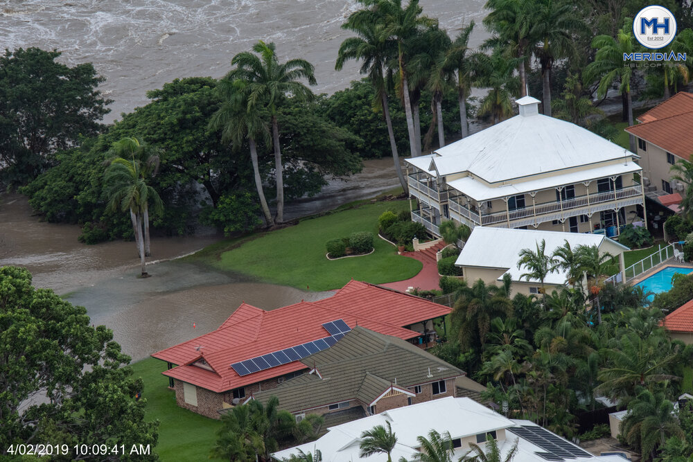 Annandale near Aplins Weir, aerial photograph during floods, 2019. 