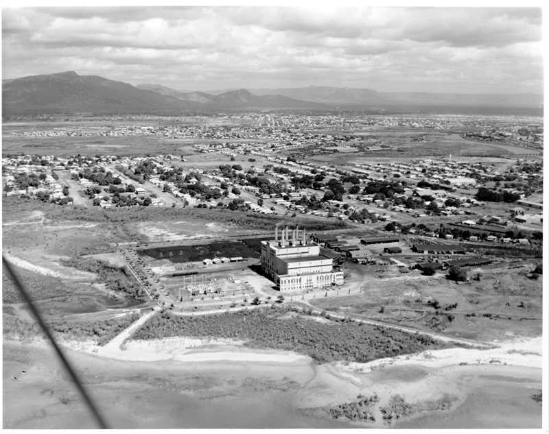 Townsville, aerial view from the TREB power house at the harbour to the southern suburbs. 