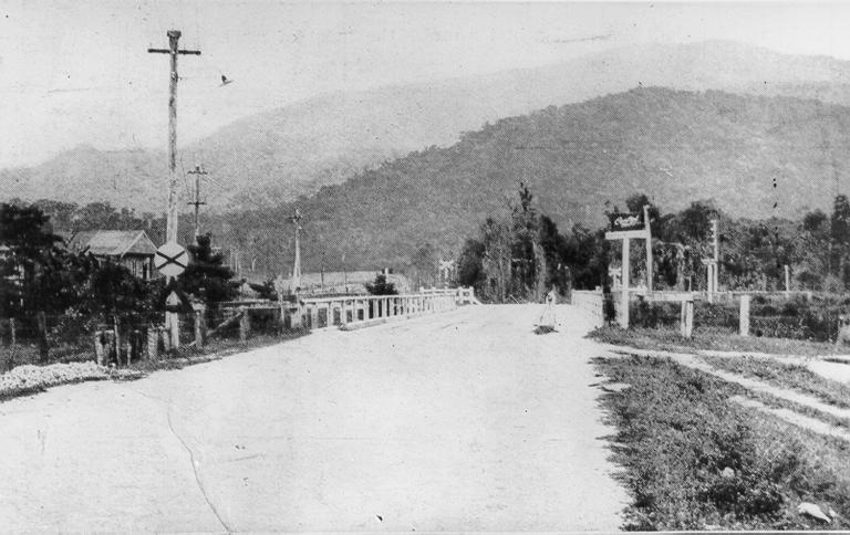 Tully, Coronation Avenue and Banyan Creek Bridge, 1938 