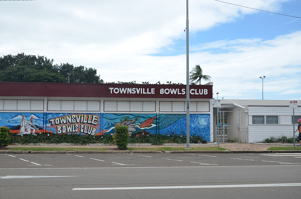 The Townsville Bowls Club, the Strand, Townsville, 19 April 2017