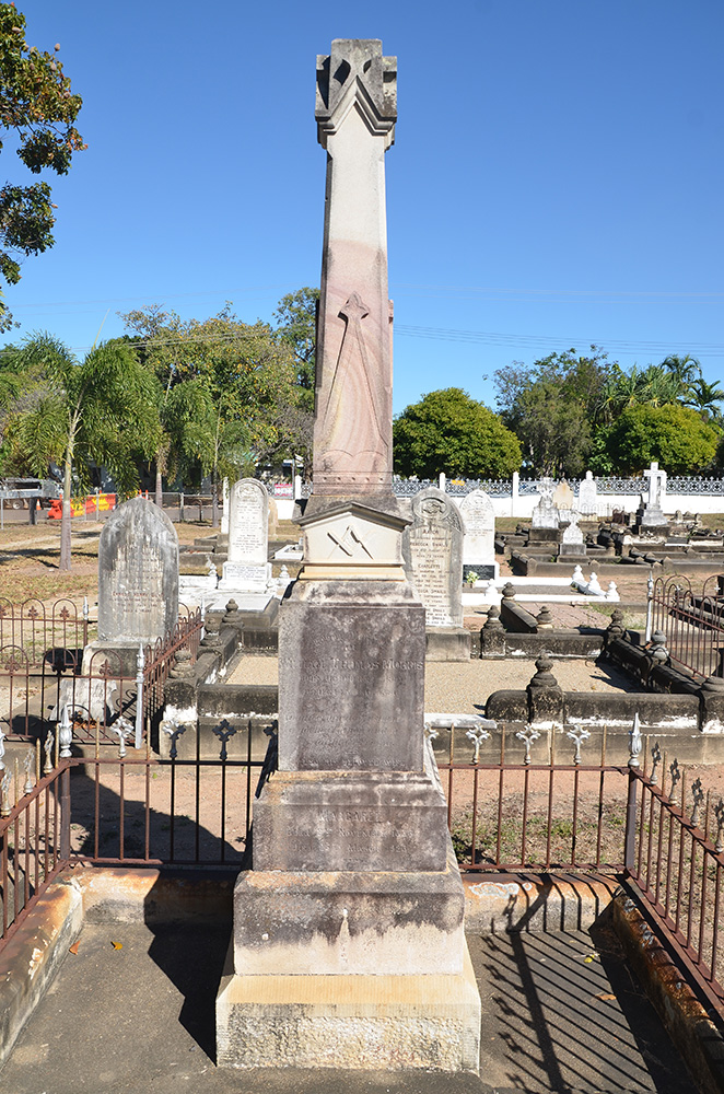 The headstone and grave of William and Margaret Morris, West End Cemetery, Townsville