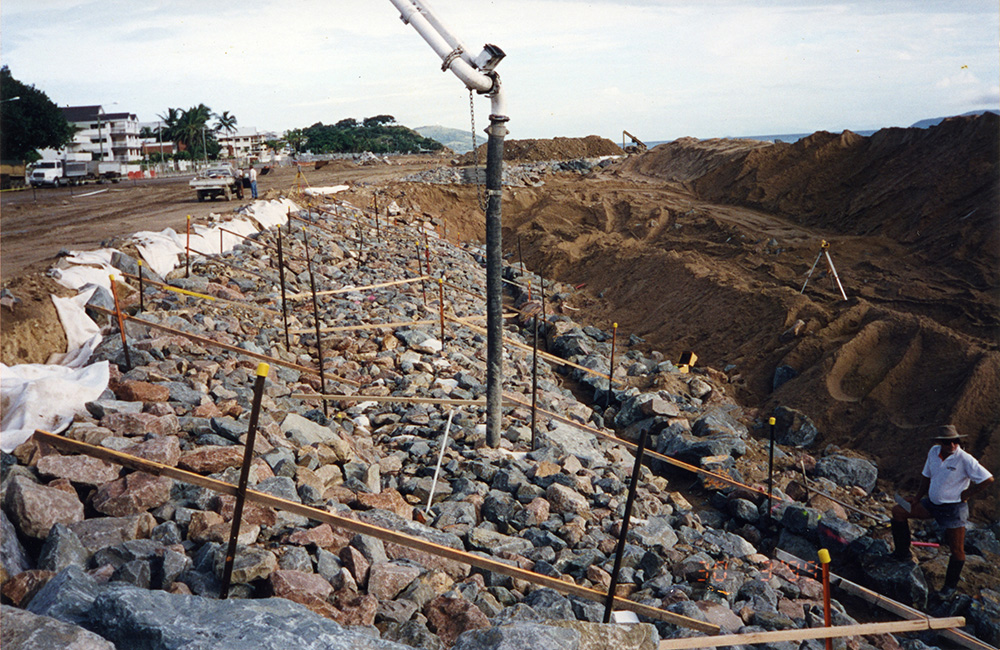 Foundation work for strand redevelopment, Townsville, 30 March, 1999