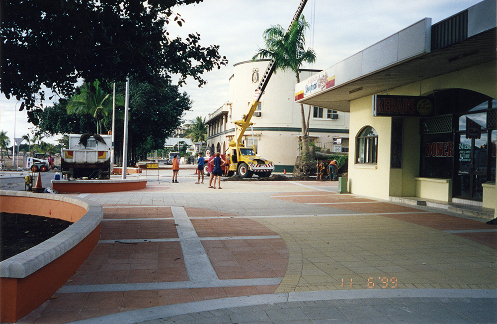Transplanting a palm tree during the strand redevelopment, Townsville, 11 June 1999