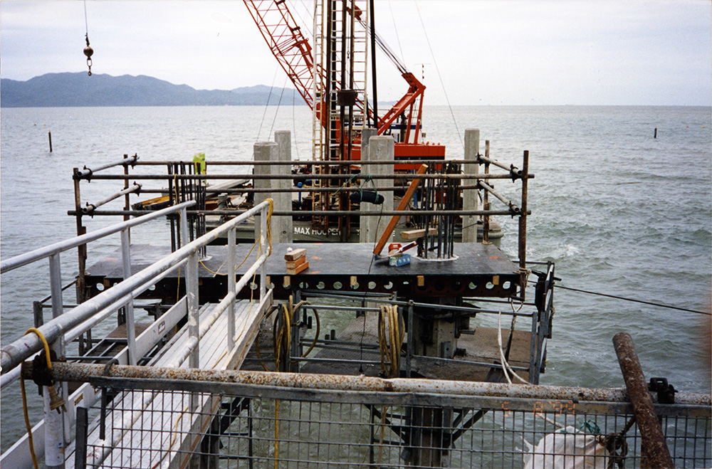 Work in progress on the pier during the strand redevelopment, Townsville, 5 August 1999