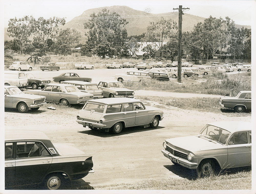 Parking at Nathan Shopping Plaza, view from Albert Street looking towards Tutt Bryant's, Nathan Street, Townsville, 16th January 1971