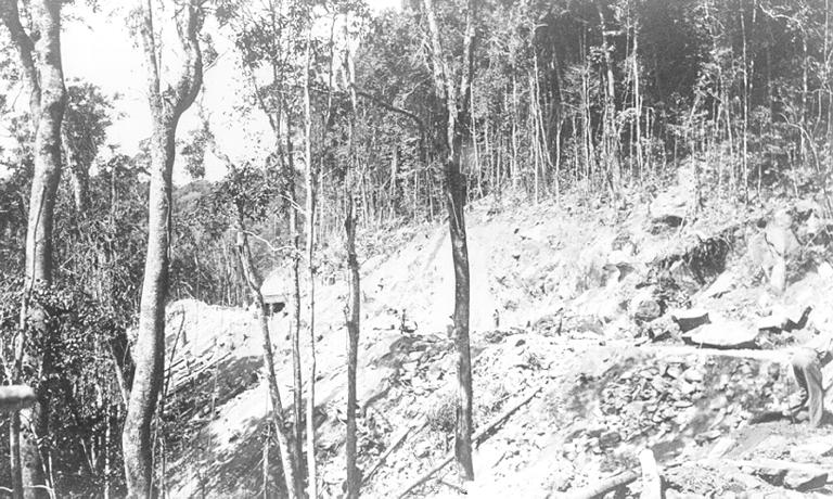 Mount Spec, construction of Mount Spec Road at the eleven mile peg, ca 1930 