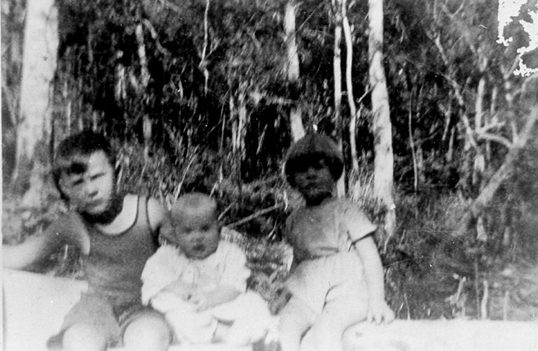 Col Allen and twin siblings, 1932 