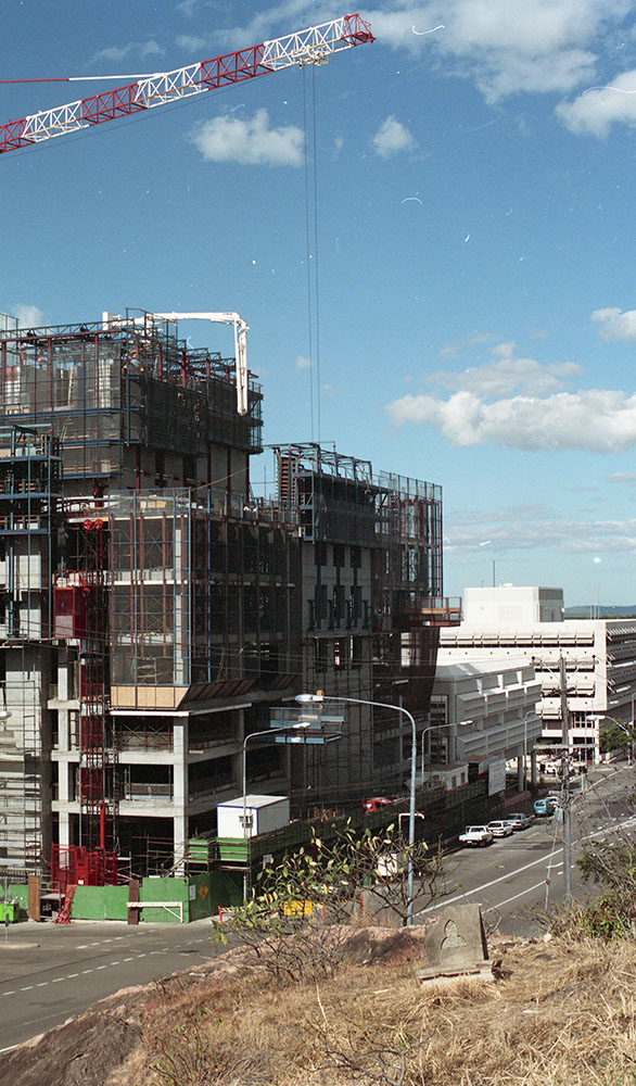 Construction of an office block on the corner of Stanley Street and Wills Street, Townsville, 1991