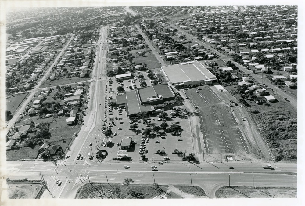 Nathan Shopping Plaza, Aitkenvale, Townsville, 1977. Aerial view