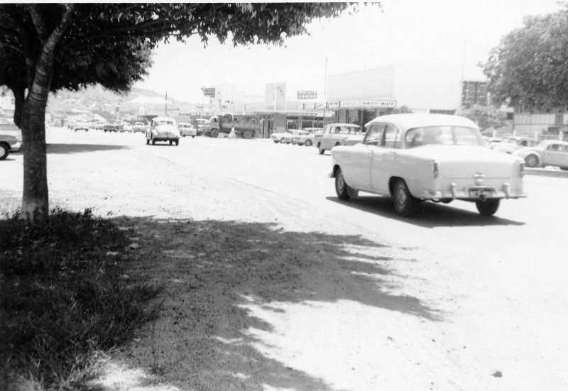 Philip Leong's supermarket, Charters Towers Road, Townsville. 