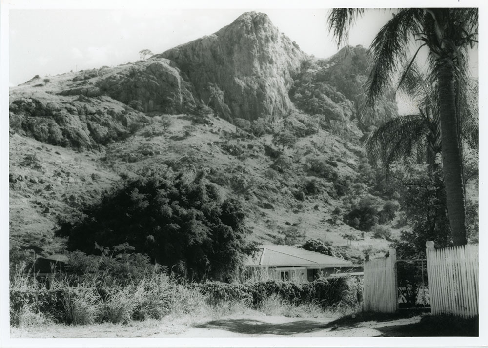 The Castle Hill road known as Hynes Highway, Townsville, 1936