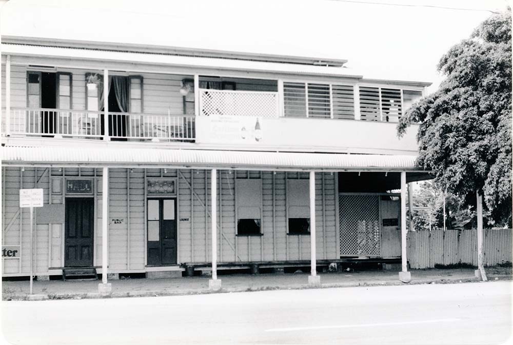 The Victoria Park Hotel, corner of Sixth Avenue and Boundary Street, South Townsville, 1981