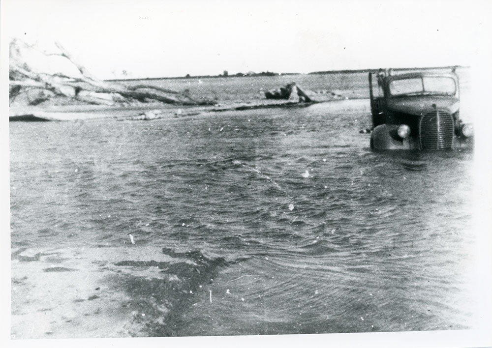 Burdekin River flood, Ayr 1946