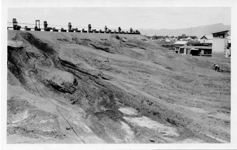 Zinc concentrate, Townsville harbour, 1935