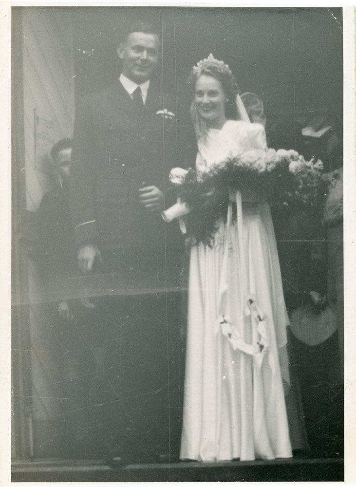 Family photograph from the Quelch Forno collection : Wedding of Bruce Todd and Elsie Quelch