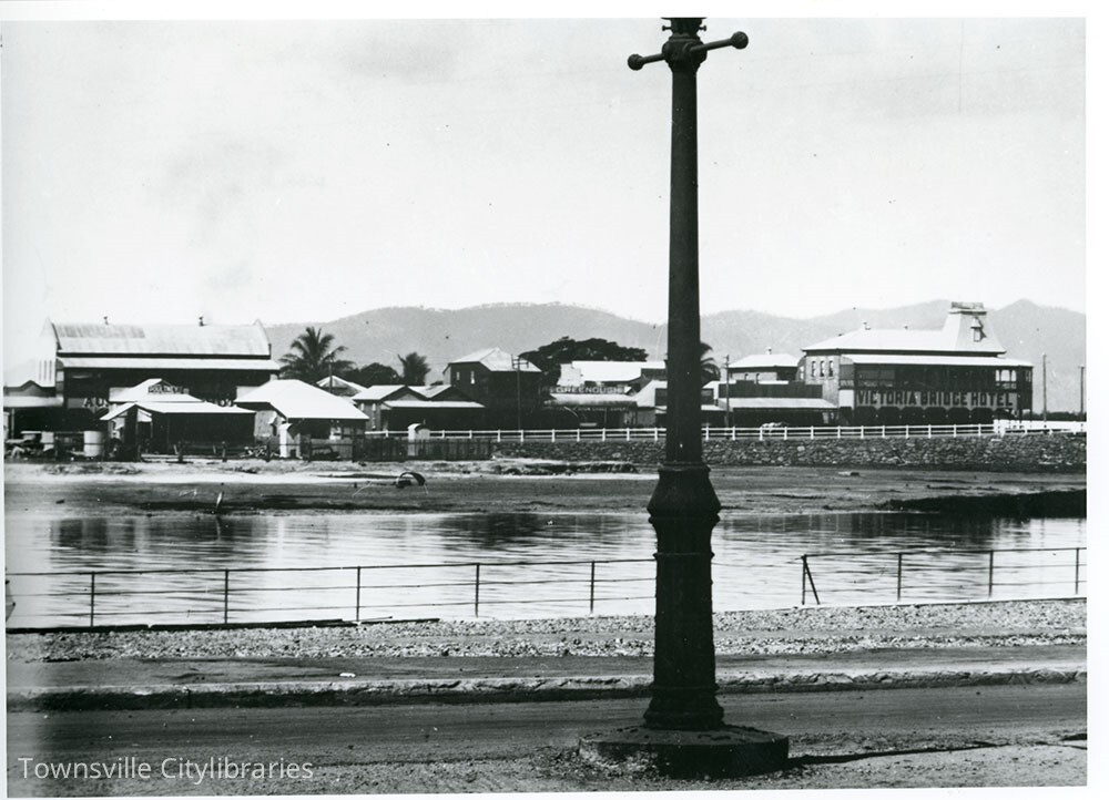 Victoria Bridge Hotel, corner of Palmer and Dean Streets, South Townsville, ca. 1915
