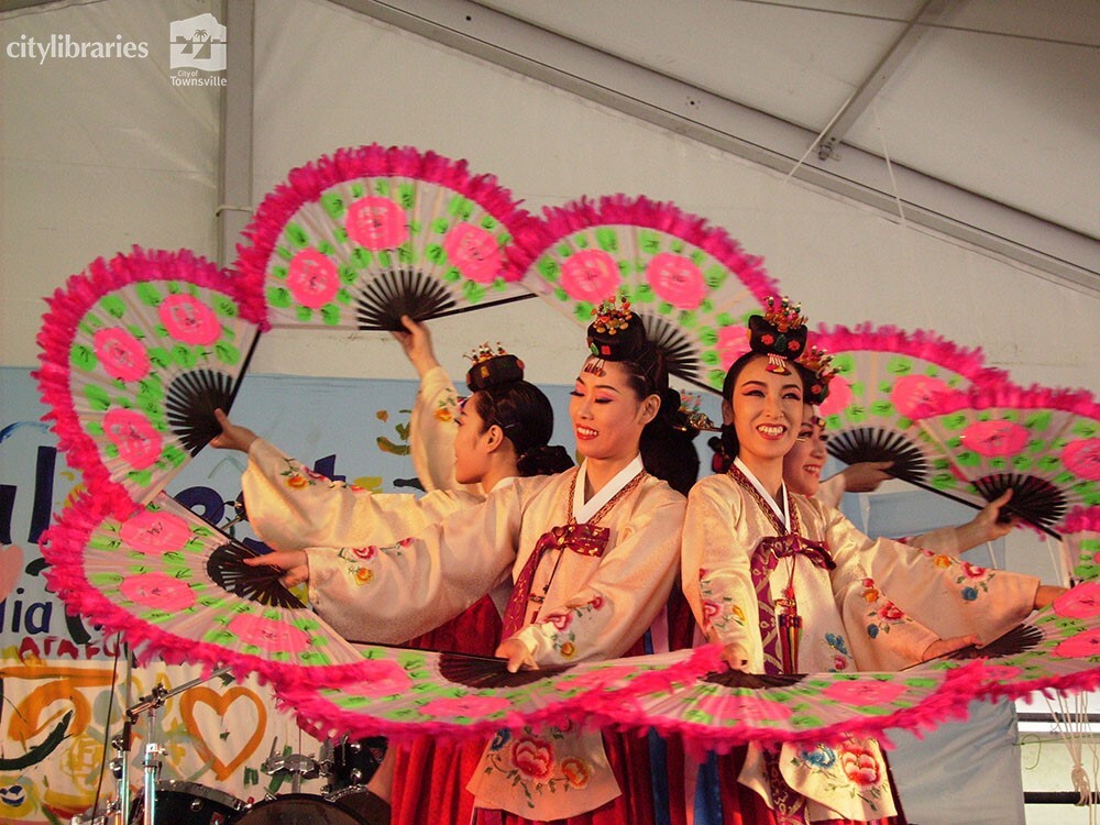 Perfomers from Suwon City, Korea at Cultural Fest, Strand Park, Townsville, 18 August 2007