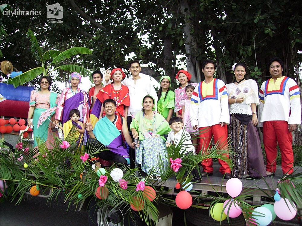 Filipino Australian Affiliation of NQ float in the Tropigo Carnival parade at Cultural Fest, The Strand, Townsville, 18 August 2007