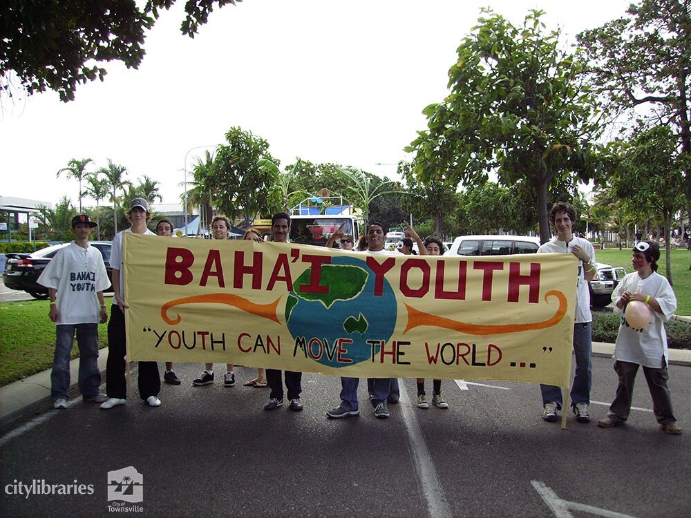 Townsville Bahai Community youth group in the Tropigo Carnival parade at Cultural Fest, The Strand, Townsville, 18 August 2007