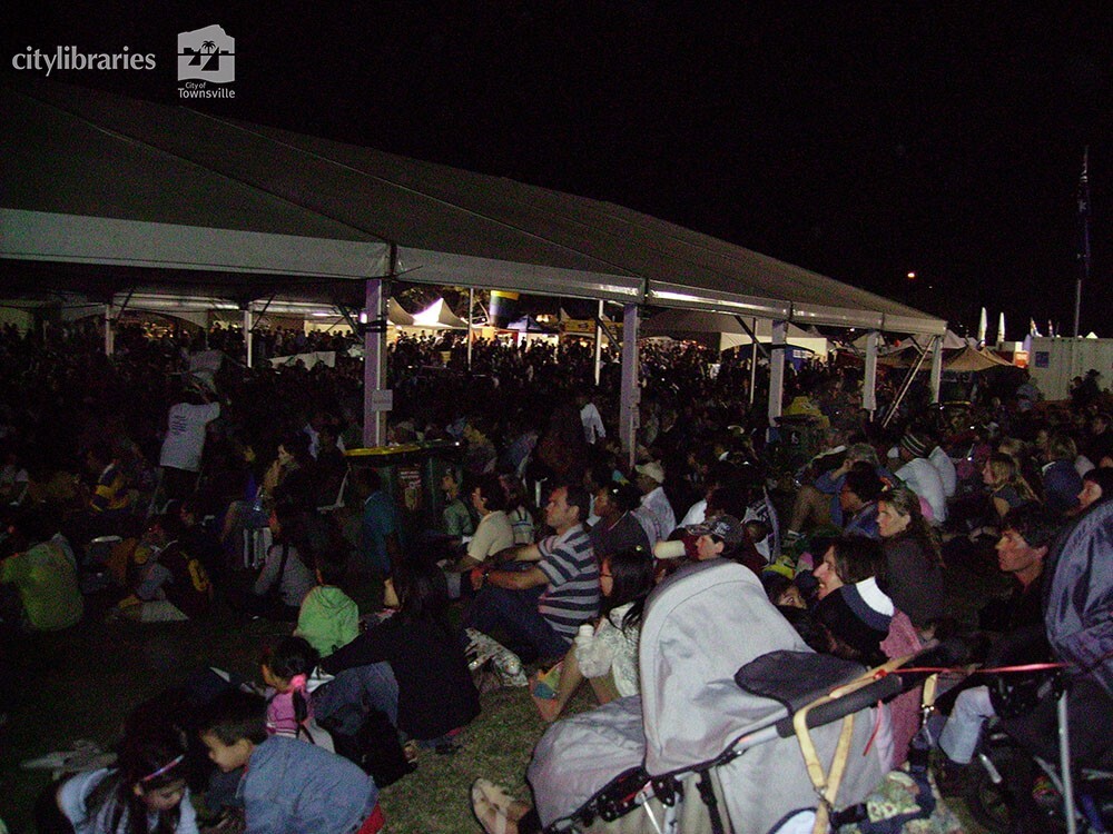 Audience at Cultural Fest, Strand Park, Townsville, 18 August 2007