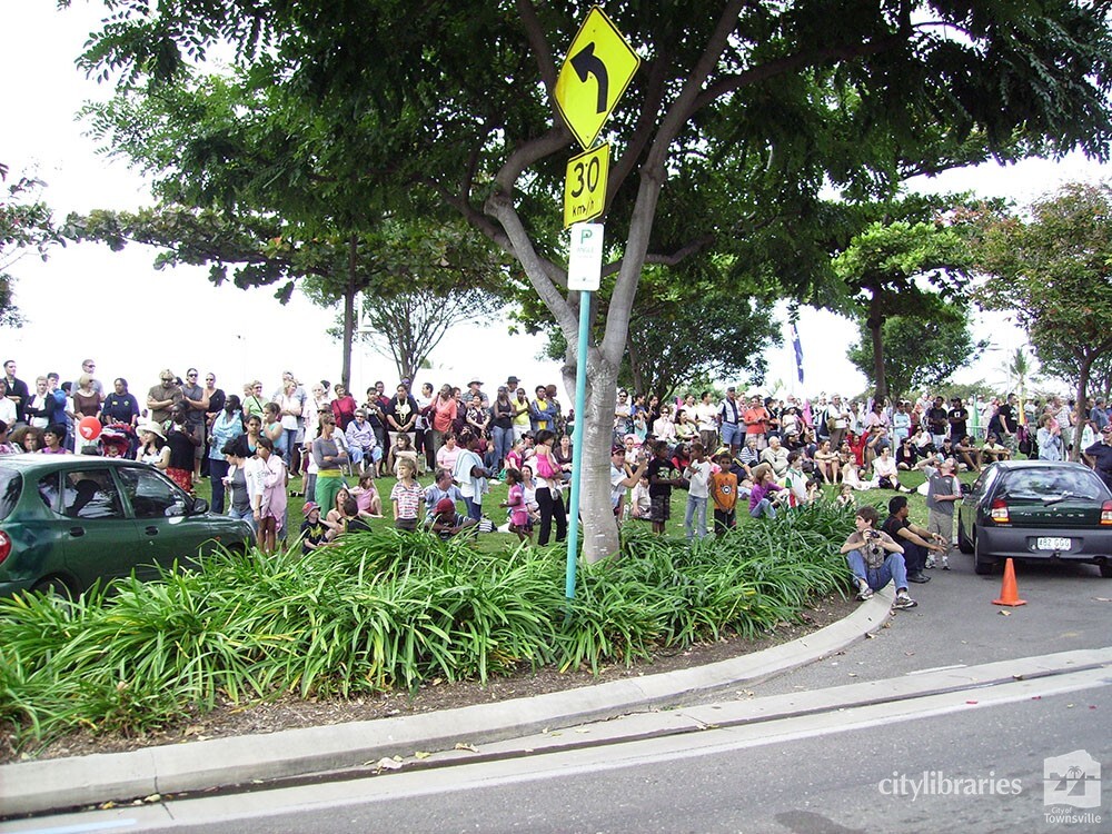Audience watching the Tropigo Carnival parade at Cultural Fest, The Strand, Townsville, 18 August 2007