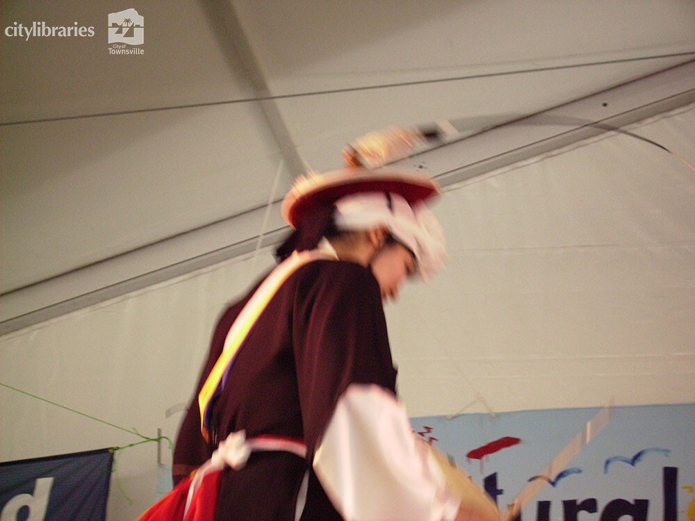 Perfomers from Suwon City, Korea at Cultural Fest, Strand Park, Townsville, 18 August 2007