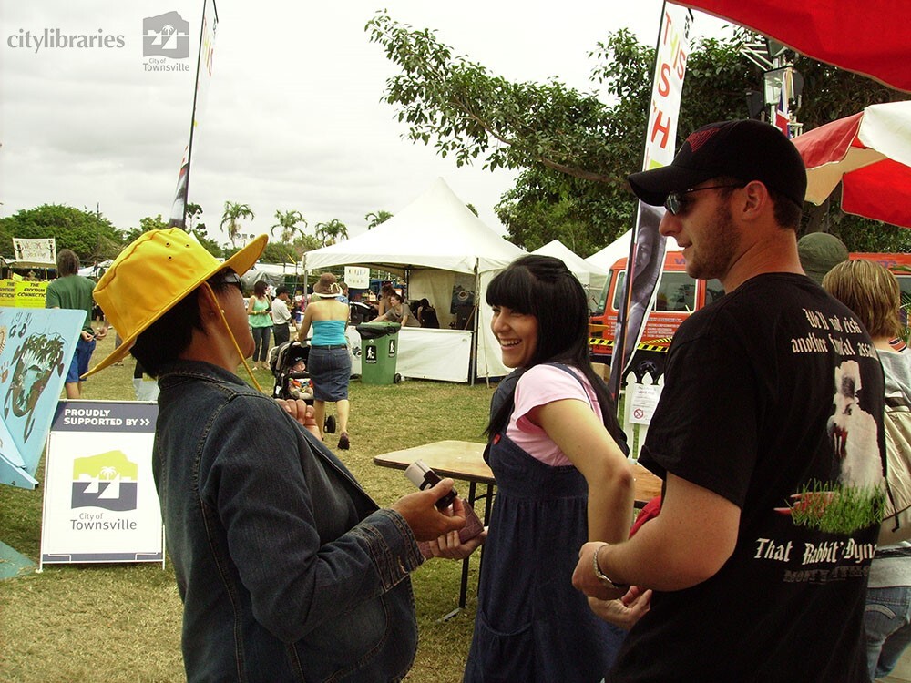 Members of the public entering Cultural Fest, Strand Park, Townsville, 19 August 2007