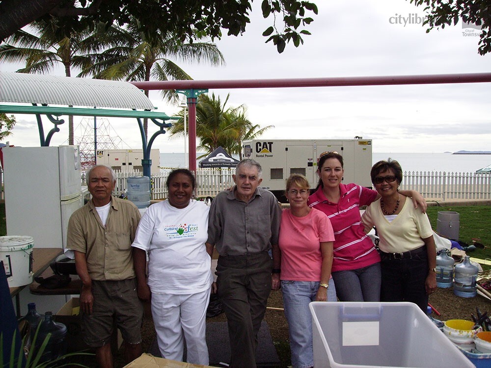 Staff and volunteers packing up Cultural Fest, Strand Park, Townsville, 20 August 2007