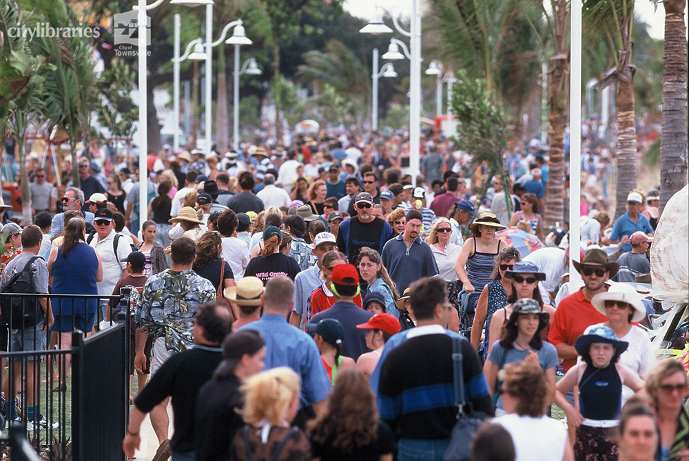 Crowds on The Strand, Townsville, [2006]