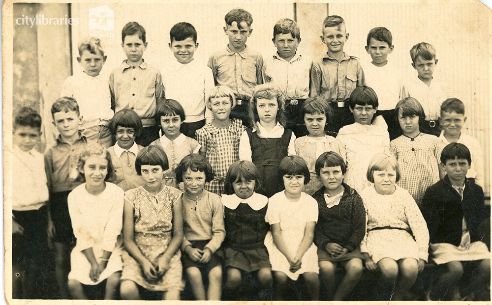 Class photograph, Railway Estate State School, Townsville, ca. 1935