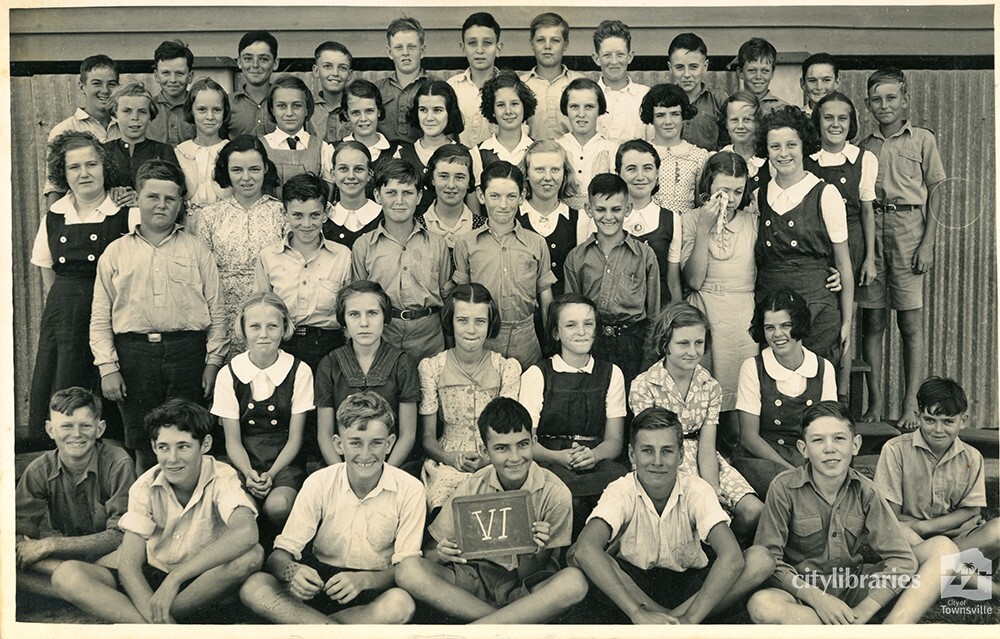 Class photograph, Railway Estate State School, Townsville, ca. 1935