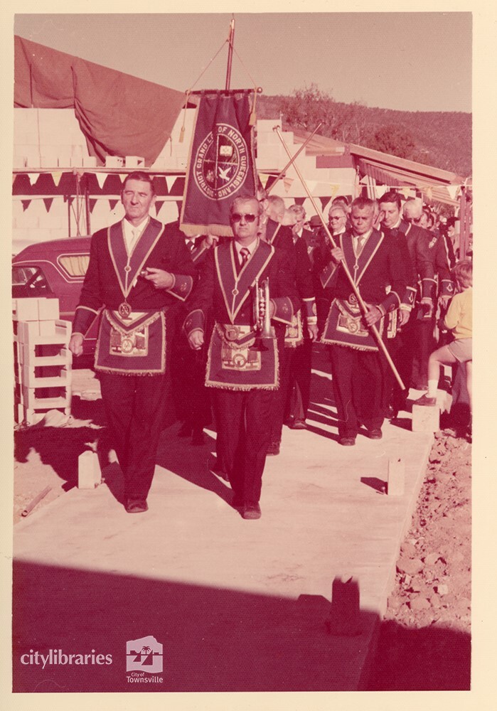 Freemasons at the laying of the foundation stone, Masonic Home for the Aged, Townsville, 1977