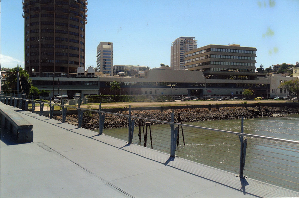 Hotel Grand Chancellor and Northtown building from Victoria Bridge, Townsville, ca. 2015.