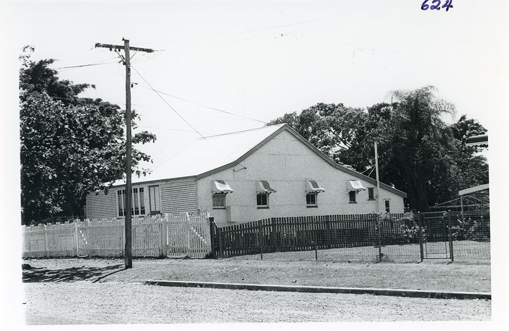 House, 3 Morehead Street, South Townsville, Townsville, ca. 1975