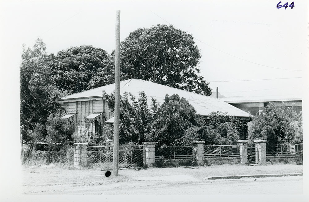 House, 1 Mcilwraith Street, South Townsville, Townsville, ca. 1975