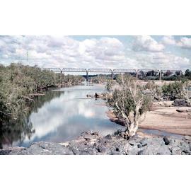 Freeman collection : Burdekin River on the road to Charters Towers, North Queensland, 1961