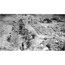 Digging the foundations for the Black weir, Townsville, December 1932