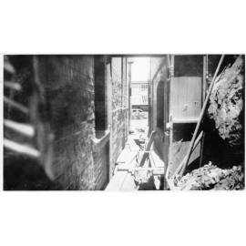 [Sewerage] reticulation, Flinders Street, Townsville, September 1937
