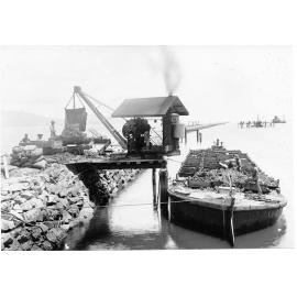 Unloading material for reclamation work, Western breakwater, Townsville, January 1901 