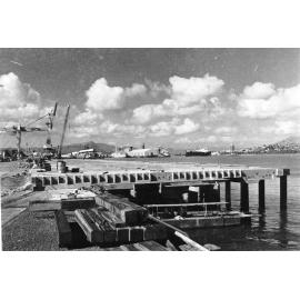 Reconstruction of no.2 berth, Townsville harbour, 1977. 