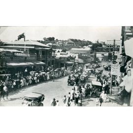 Armistice Day parade, Flinders Street, Townsville City, Townsville, 11 November 1918
