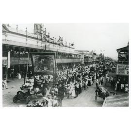 Armistice Day parade, union floats, Flinders Street, Townsville City, Townsville, 11 November 1918