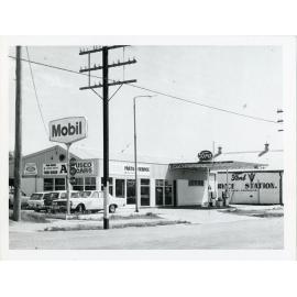 Service Station (? Charters Towers Road)