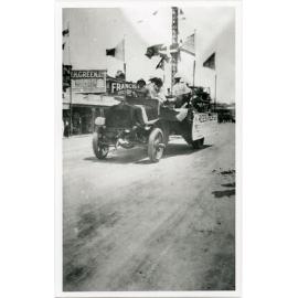 Armistice Day parade, Flinders Street, Townsville City, Townsville, 11 November 1918