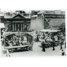 Armistice Day parade, Flinders Street, Townsville City, Townsville, 11 November 1918