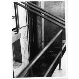 Hydraulic lift mechanism, Hollis Hopkins warehouse, Sturt Street, Townsville, 1979 